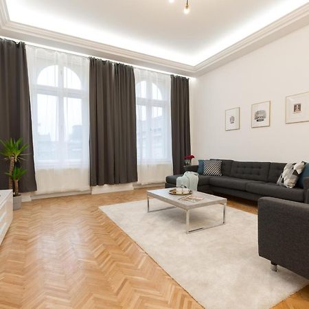 Space And Style In The Heart Of Budapest W 2Br&2Bt Exteriér fotografie