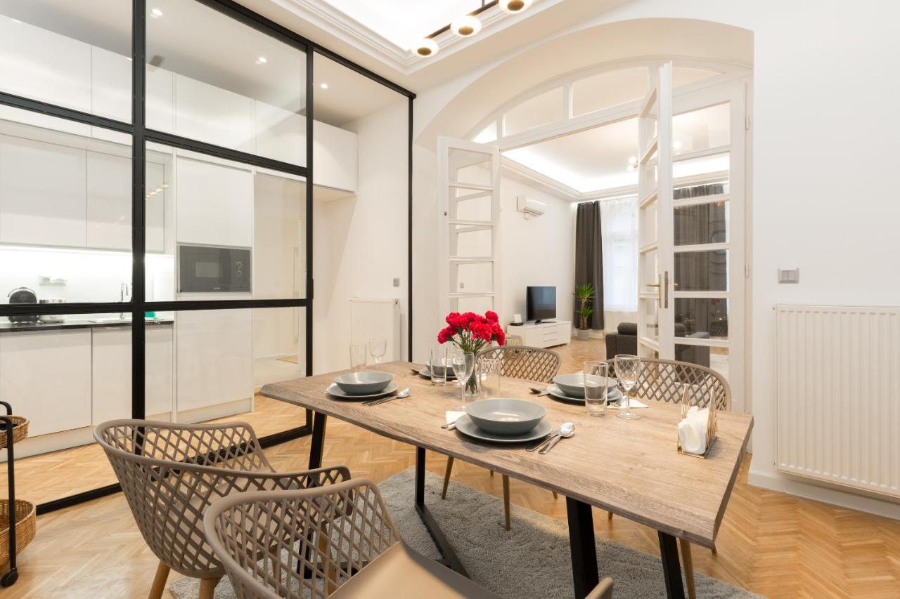 Space And Style In The Heart Of Budapest W 2Br&2Bt Exteriér fotografie